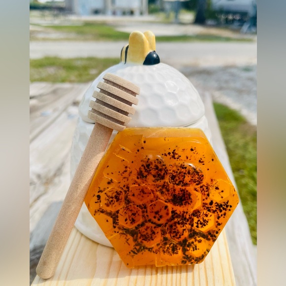 Handcrafted Honey Avocado Soap - Picture 7 of 11